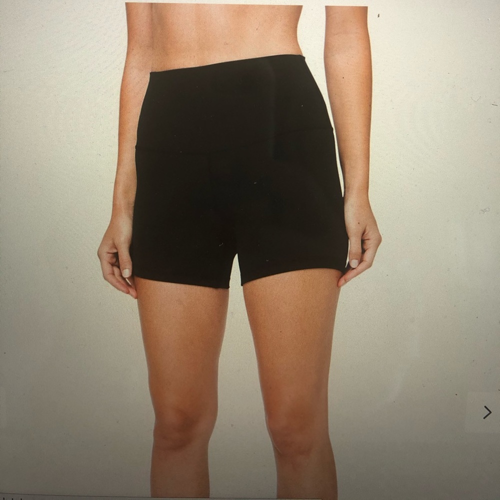 Size 2-4 lululemon spandex.Black, great condition.